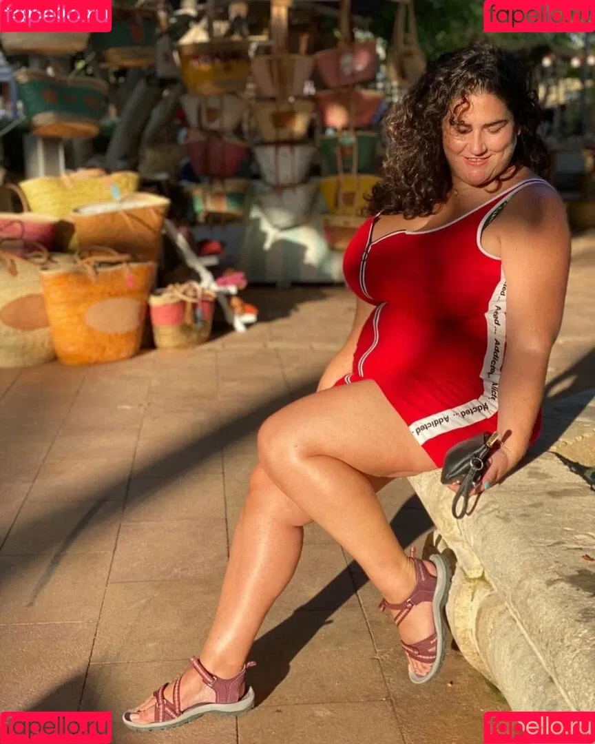 Caliope Onlyfans Photo Gallery 