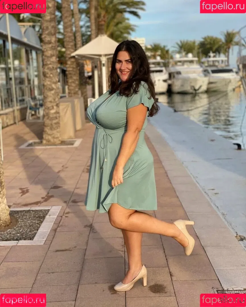 Caliope Onlyfans Photo Gallery 