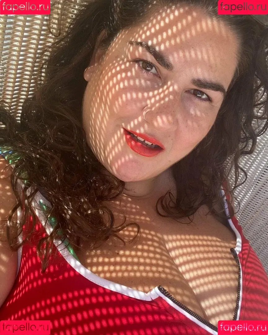 Caliope Onlyfans Photo Gallery 