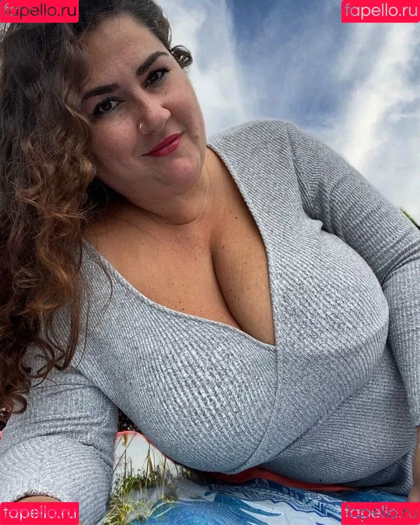 Caliope Onlyfans Photo Gallery 