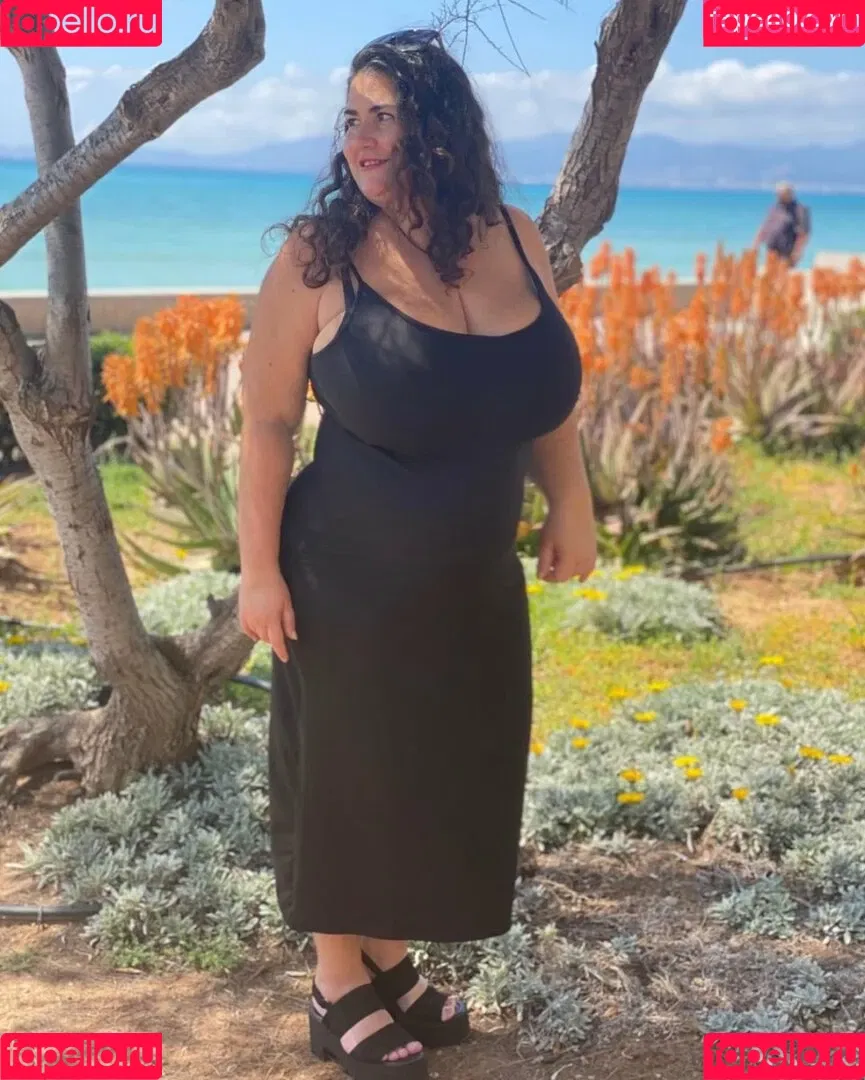 Caliope Onlyfans Photo Gallery 