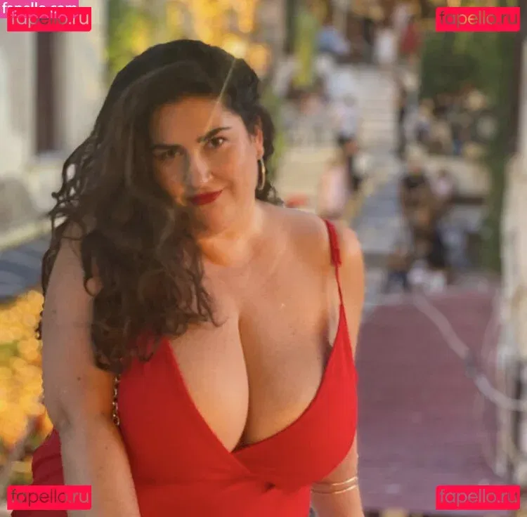 Caliope Onlyfans Photo Gallery 