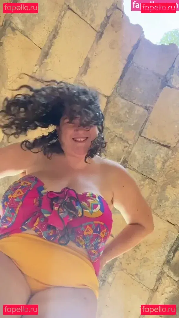 Caliope Onlyfans Photo Gallery 