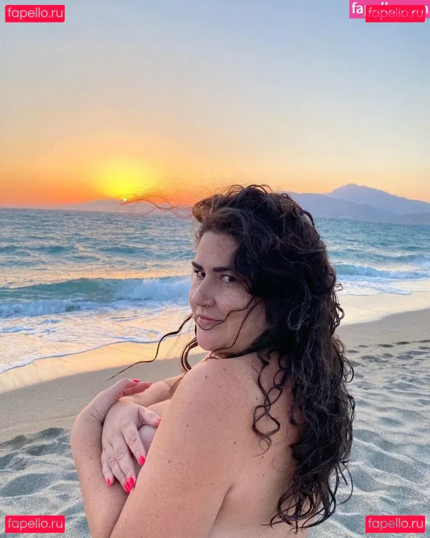 Caliope Onlyfans Photo Gallery 