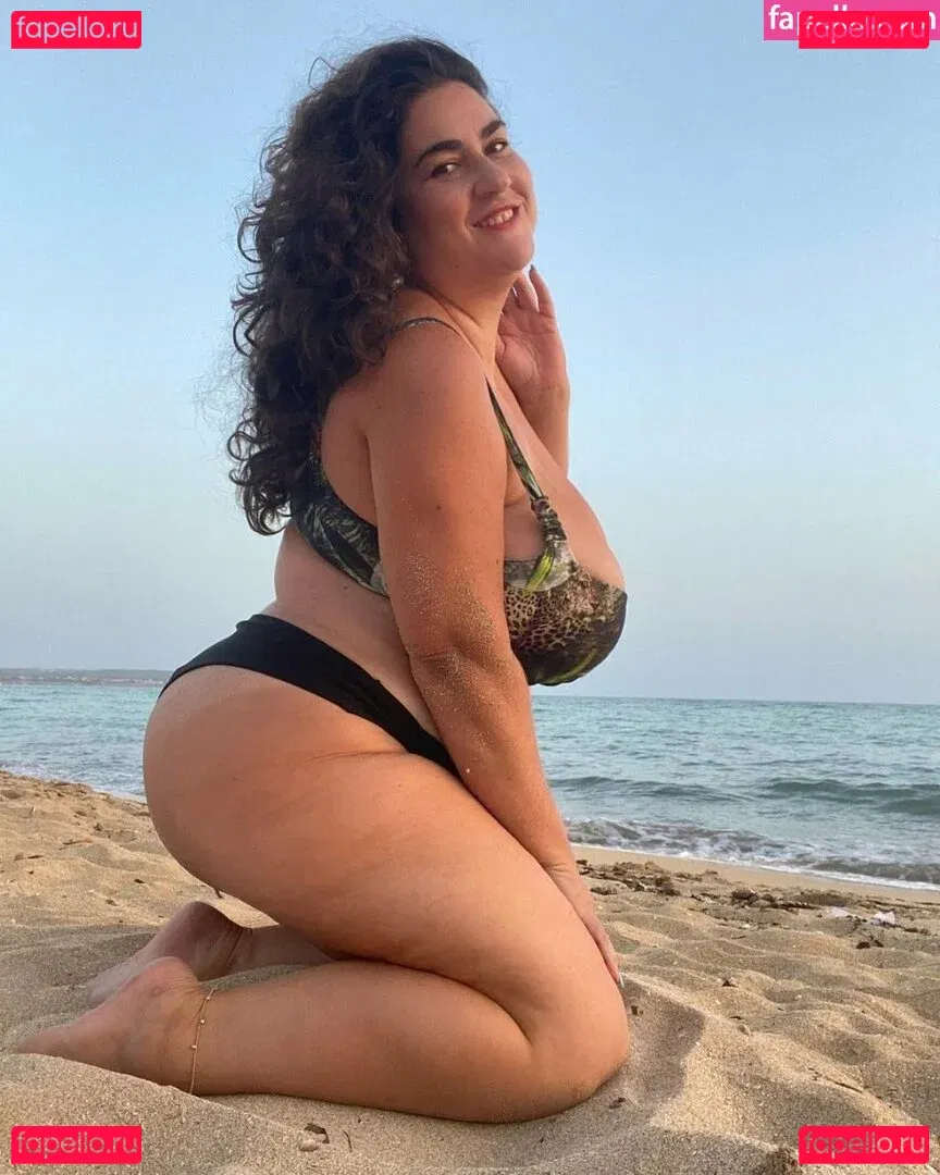 Caliope Onlyfans Photo Gallery 