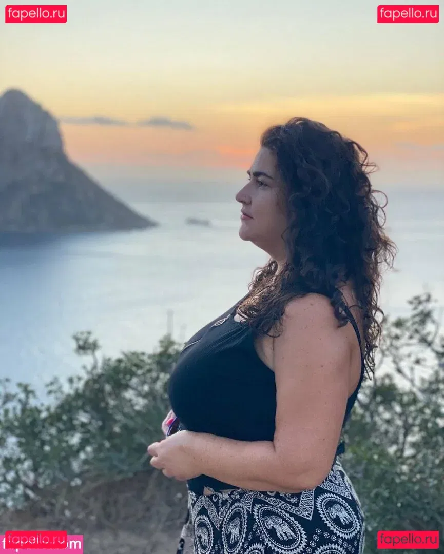 Caliope Onlyfans Photo Gallery 