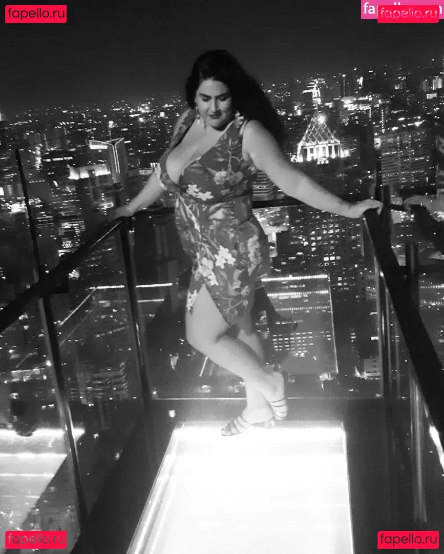 Caliope Onlyfans Photo Gallery 