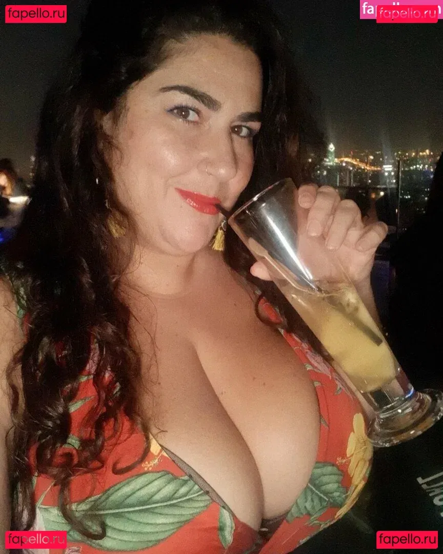 Caliope Onlyfans Photo Gallery 