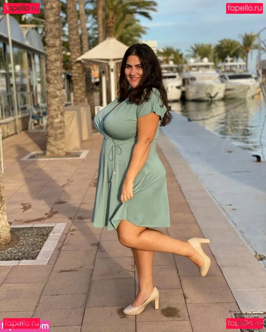 Caliope Onlyfans Photo Gallery 