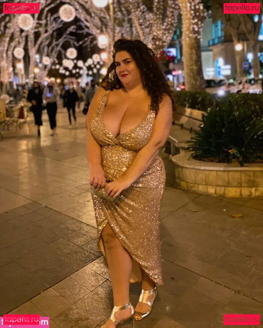 Caliope Onlyfans Photo Gallery 