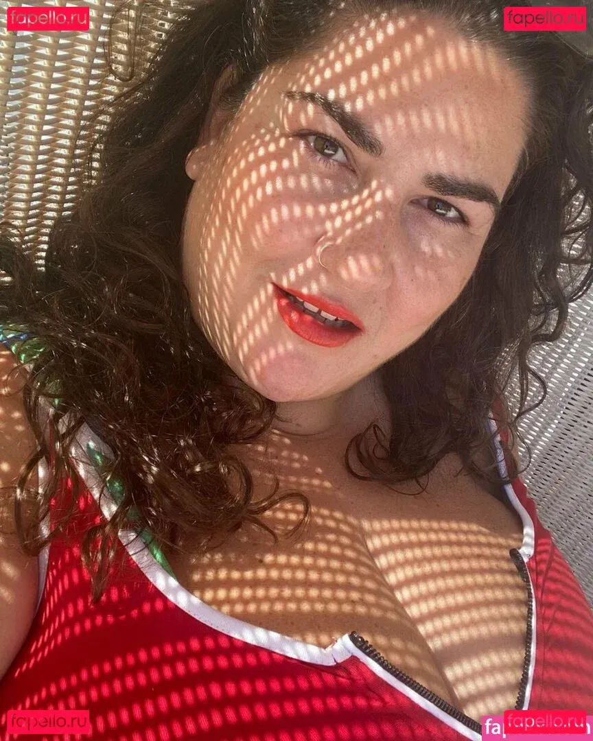 Caliope Onlyfans Photo Gallery 