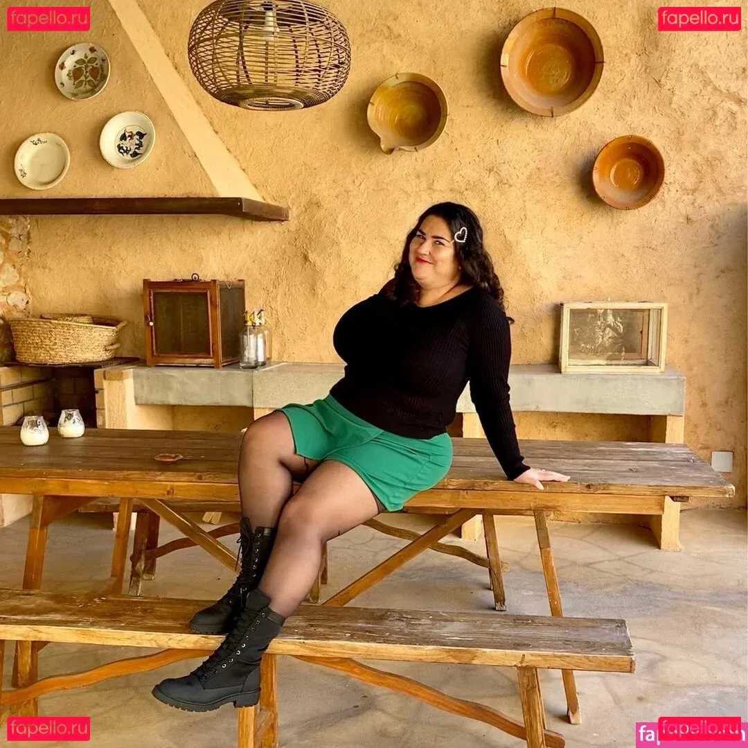 Caliope Onlyfans Photo Gallery 