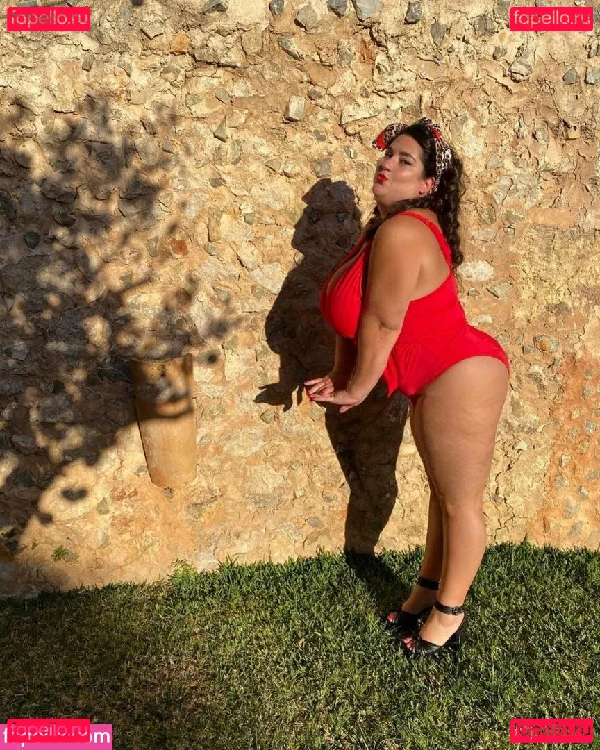 Caliope Onlyfans Photo Gallery 