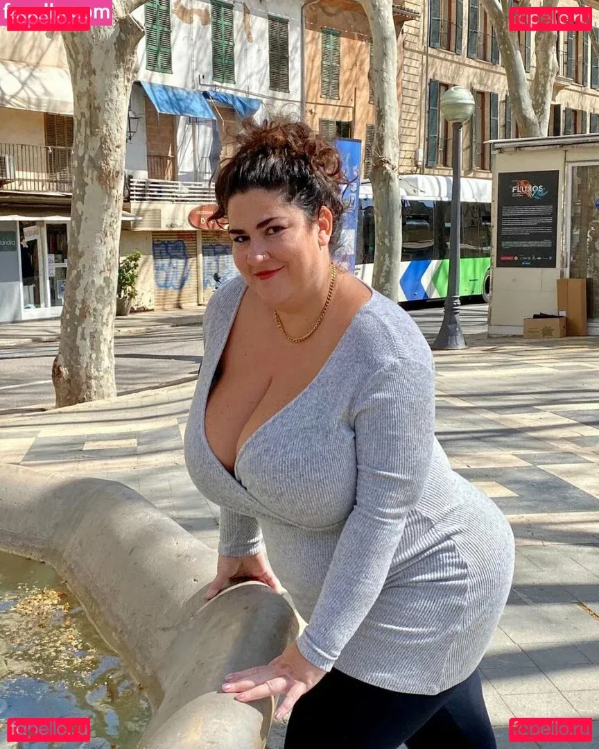 Caliope Onlyfans Photo Gallery 