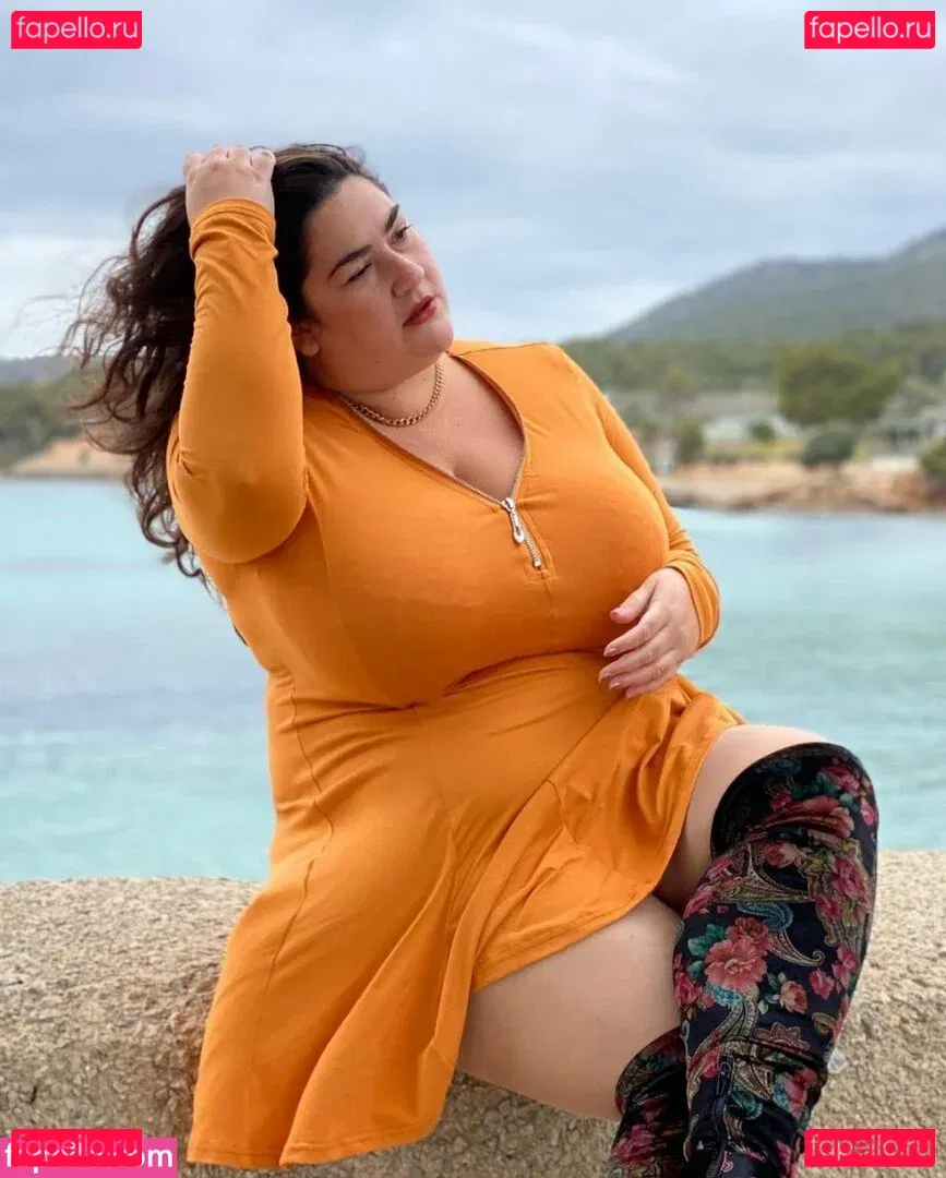 Caliope Onlyfans Photo Gallery 