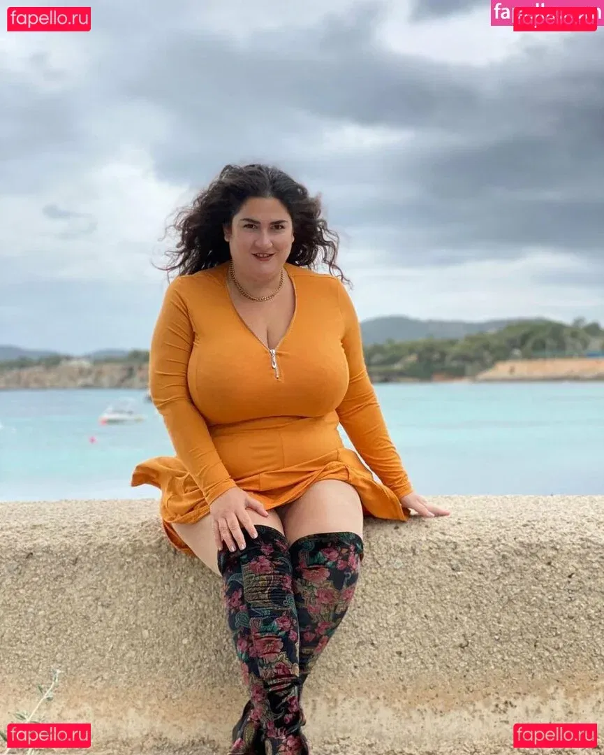 Caliope Onlyfans Photo Gallery 