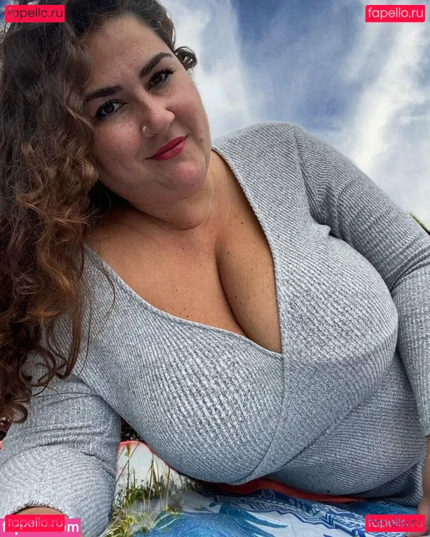 Caliope Onlyfans Photo Gallery 