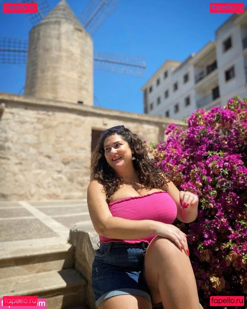 Caliope Onlyfans Photo Gallery 