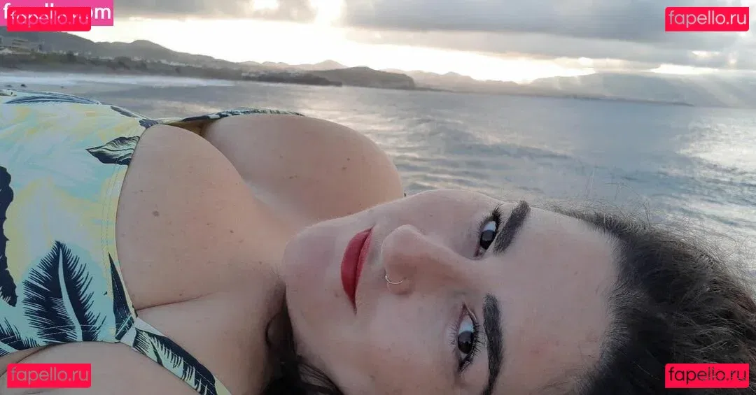 Caliope Onlyfans Photo Gallery 