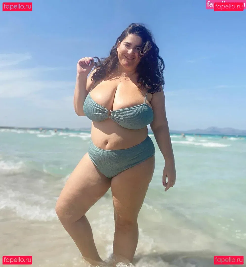 Caliope Onlyfans Photo Gallery 