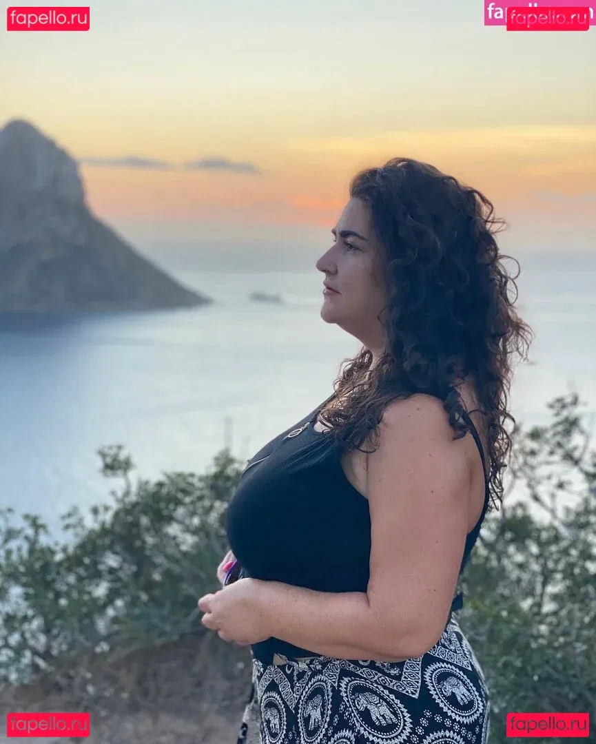 Caliope Onlyfans Photo Gallery 