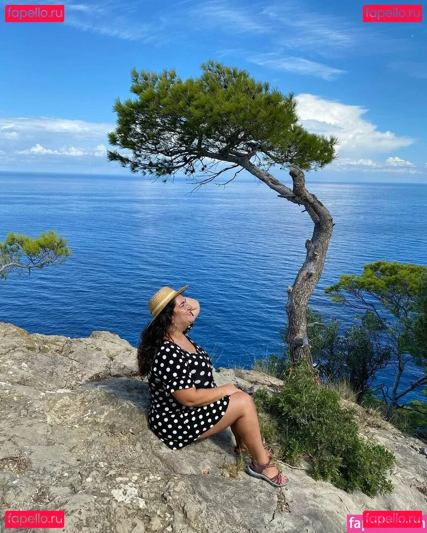 Caliope Onlyfans Photo Gallery 