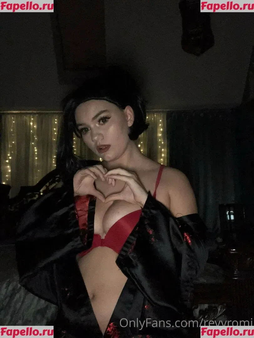 revyromi Onlyfans Photo Gallery 