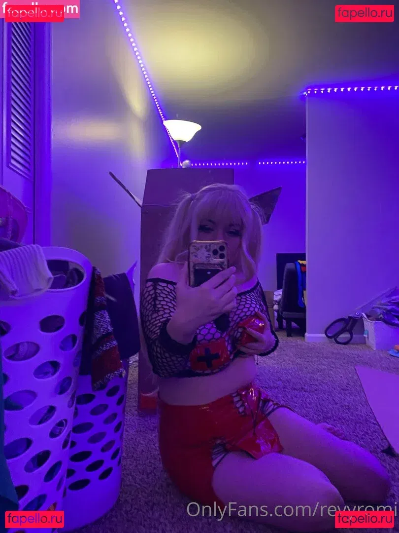 revyromi Onlyfans Photo Gallery 