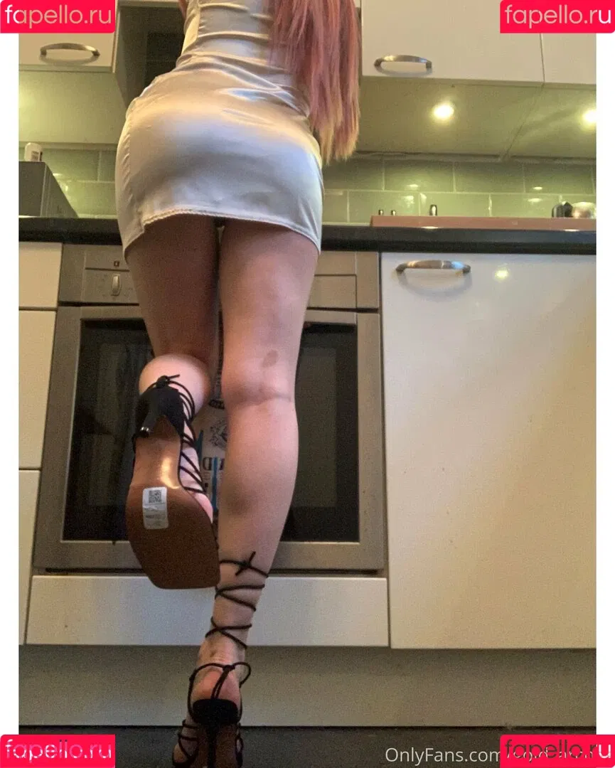 solesofgolduk Onlyfans Photo Gallery 