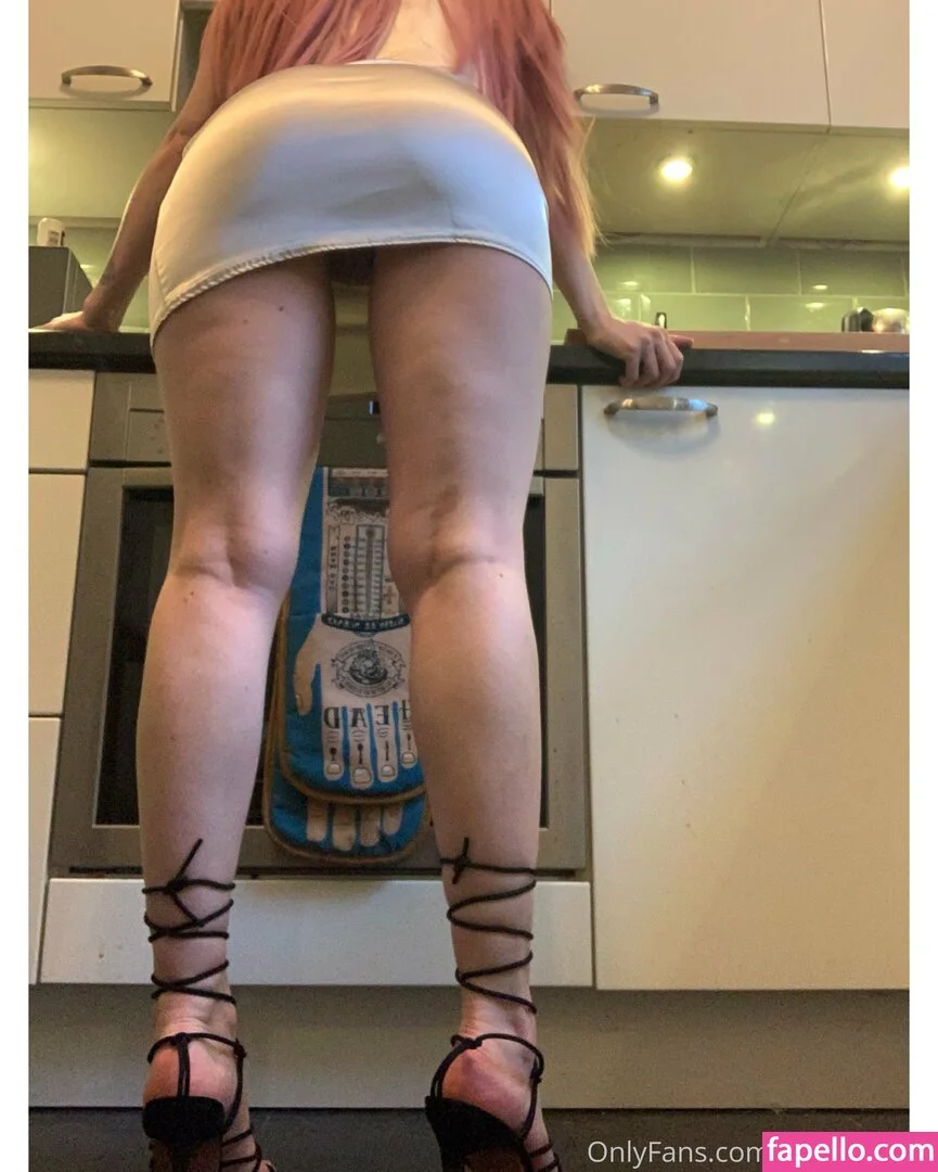 solesofgolduk Onlyfans Photo Gallery 
