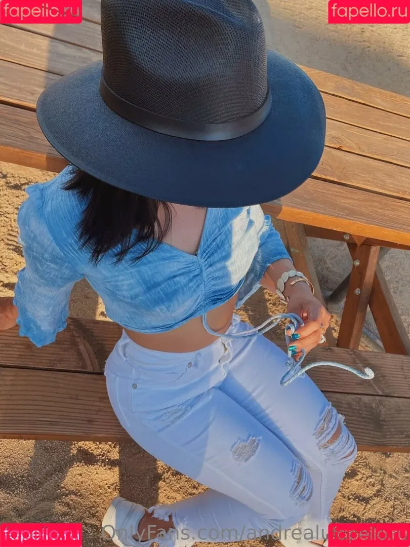 andrealuna4real Onlyfans Photo Gallery 