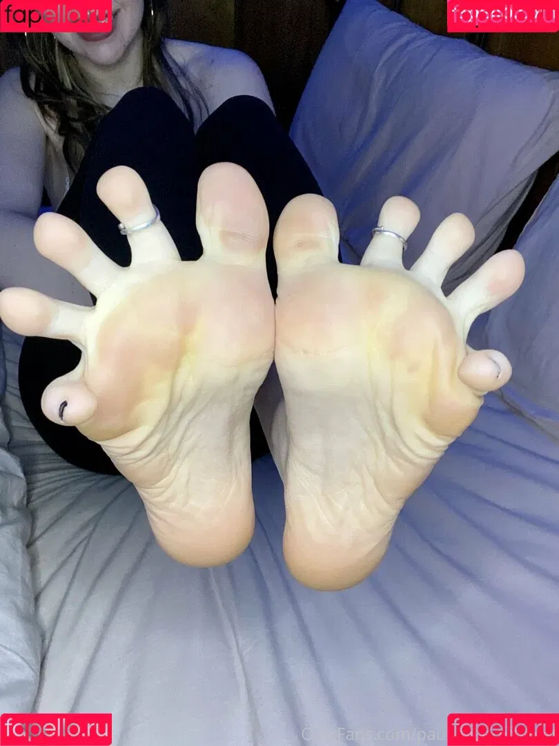 paulinasprettyfeet Onlyfans Photo Gallery 