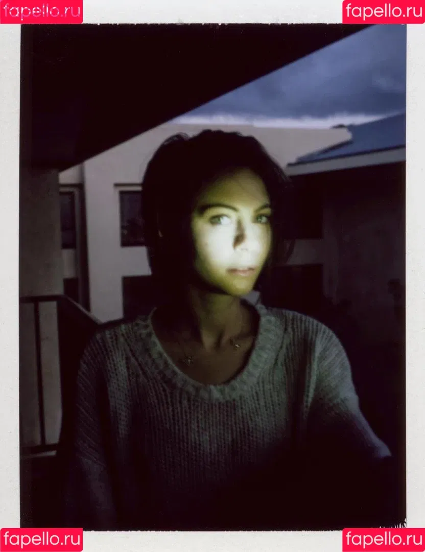 Willa Holland Onlyfans Photo Gallery 