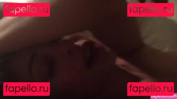 Willa Holland Onlyfans Photo Gallery 