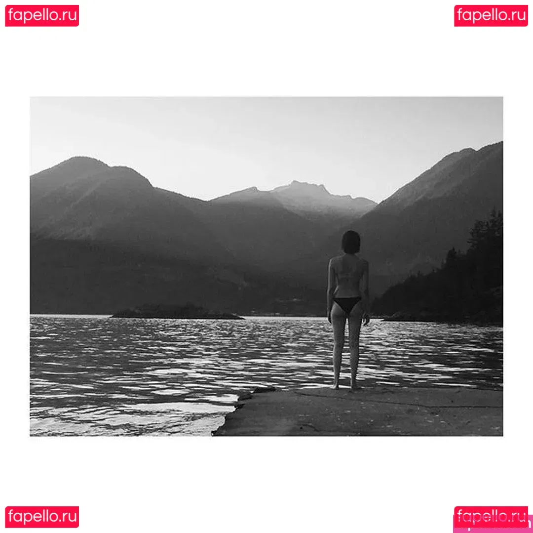 Willa Holland Onlyfans Photo Gallery 