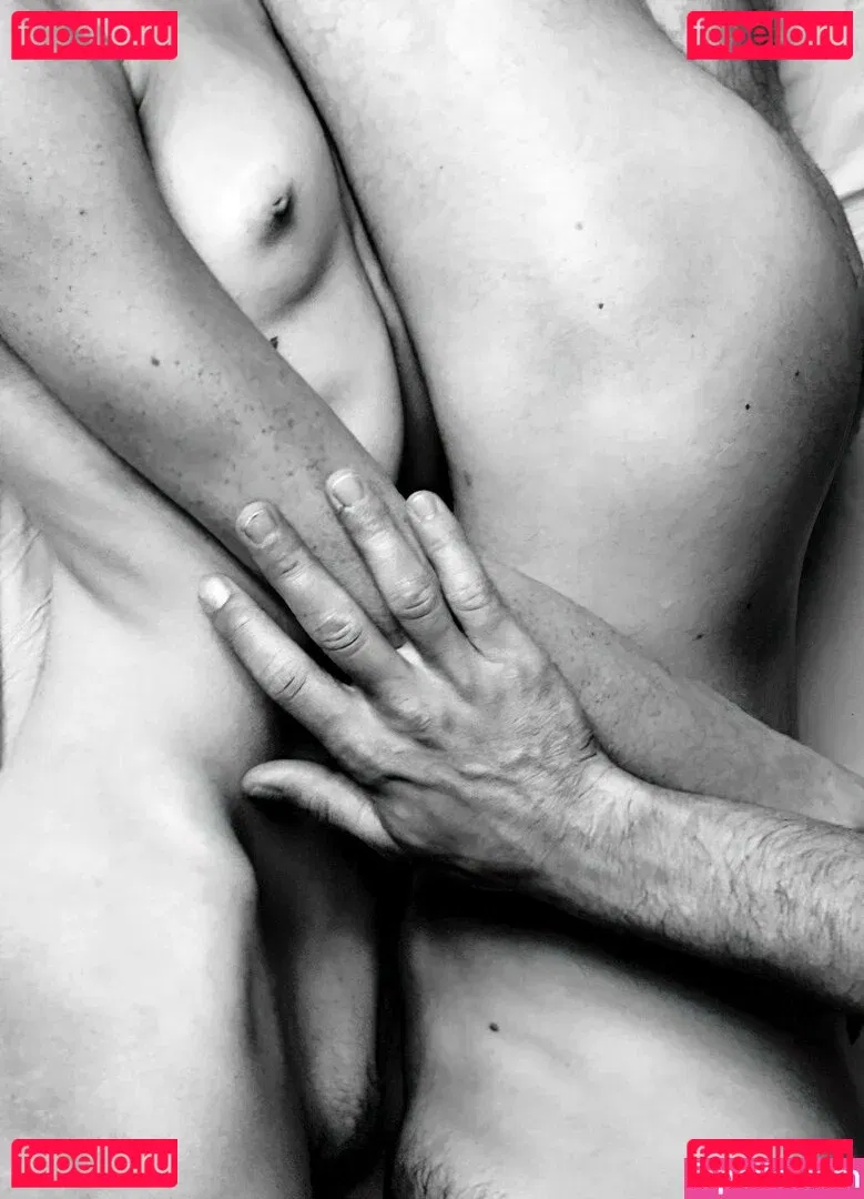 Willa Holland Onlyfans Photo Gallery 