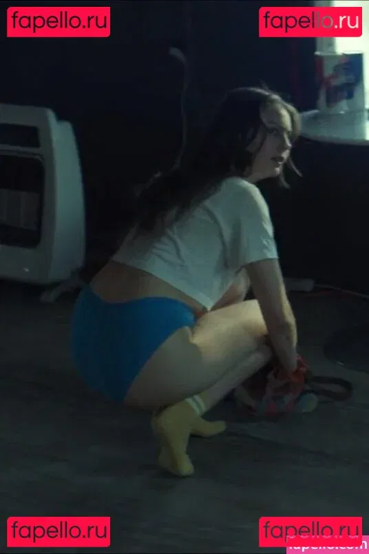 Willa Holland Onlyfans Photo Gallery 