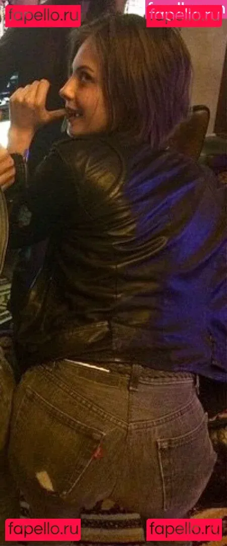 Willa Holland Onlyfans Photo Gallery 