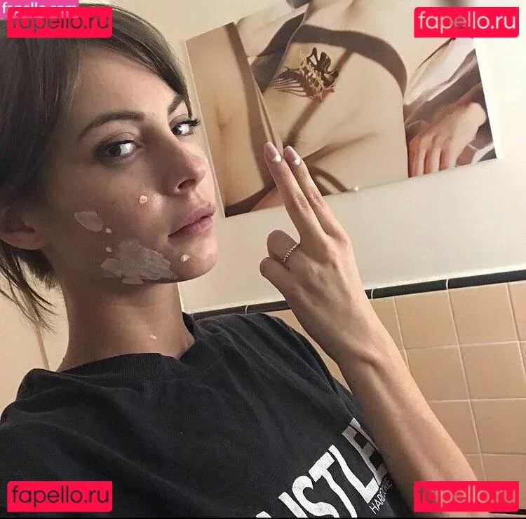 Willa Holland Onlyfans Photo Gallery 