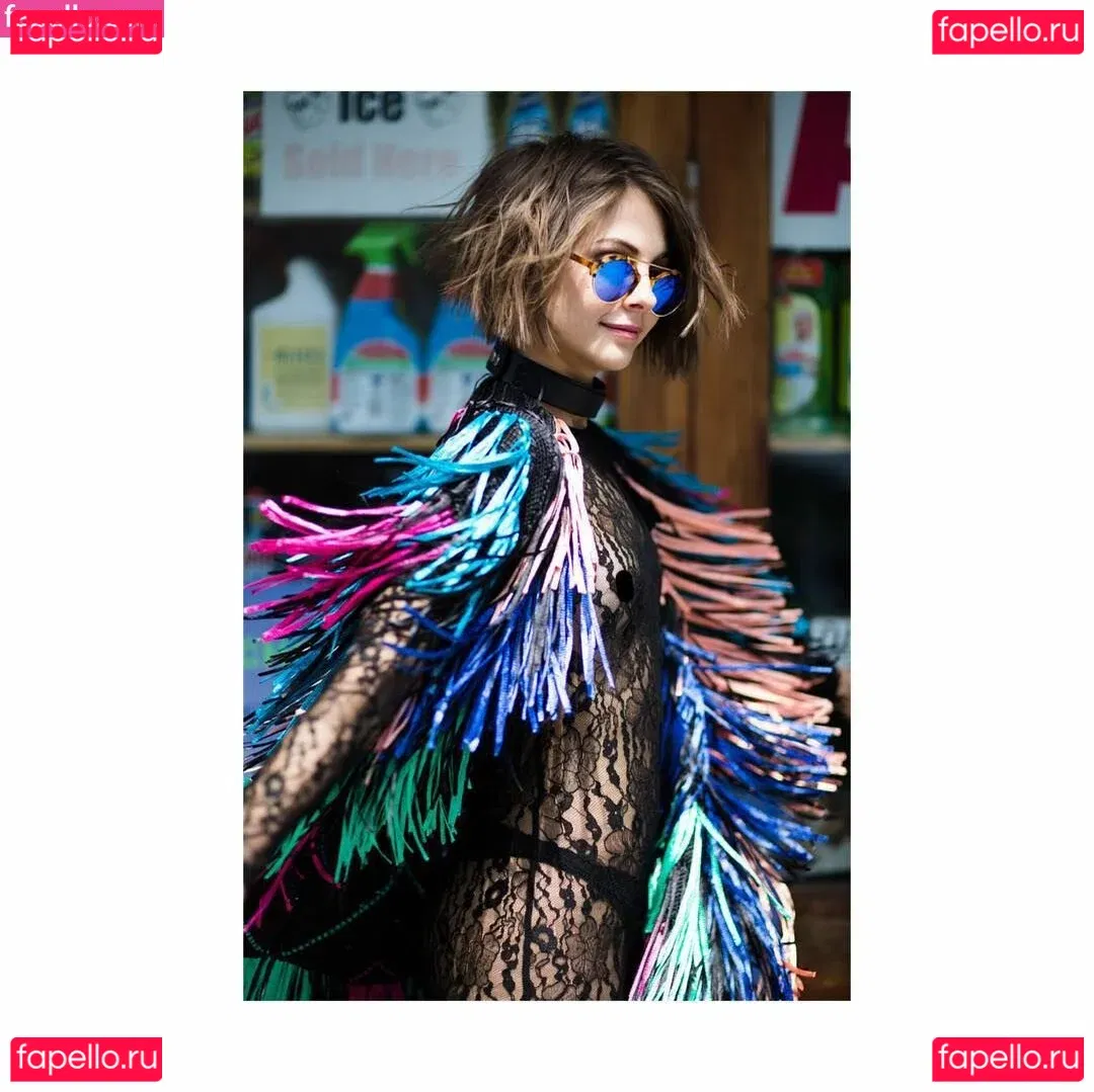 Willa Holland Onlyfans Photo Gallery 