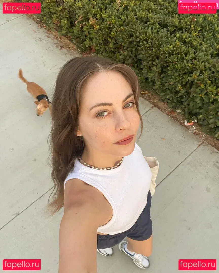 Willa Holland Onlyfans Photo Gallery 