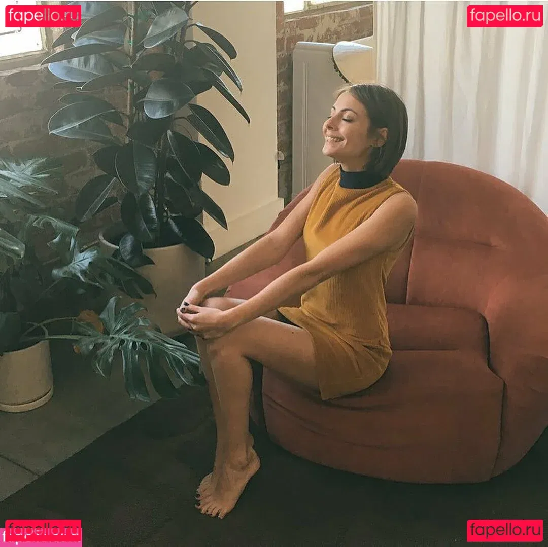 Willa Holland Onlyfans Photo Gallery 