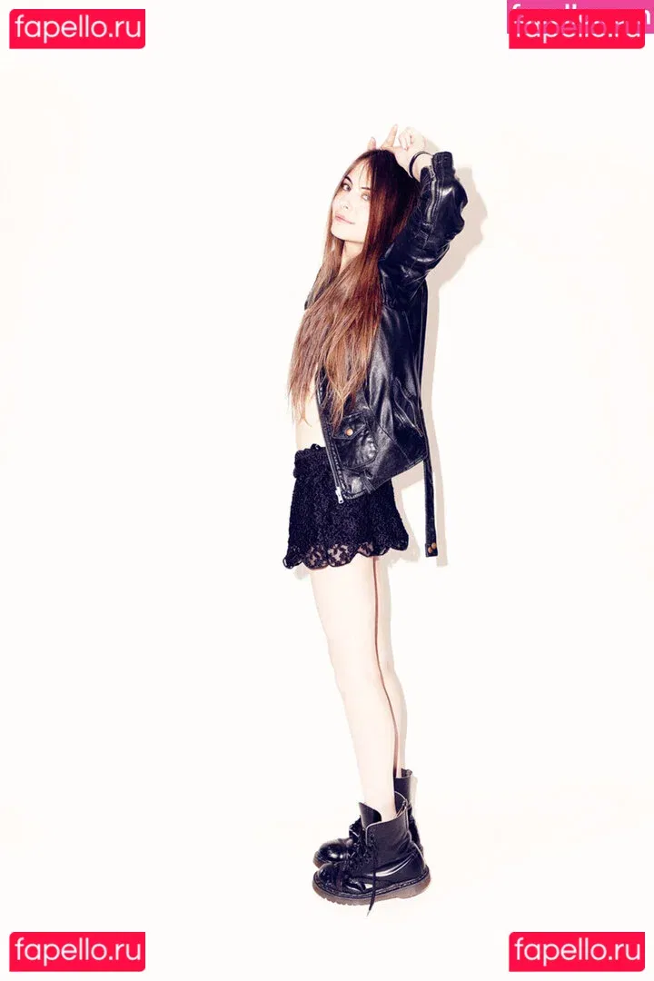 Willa Holland Onlyfans Photo Gallery 