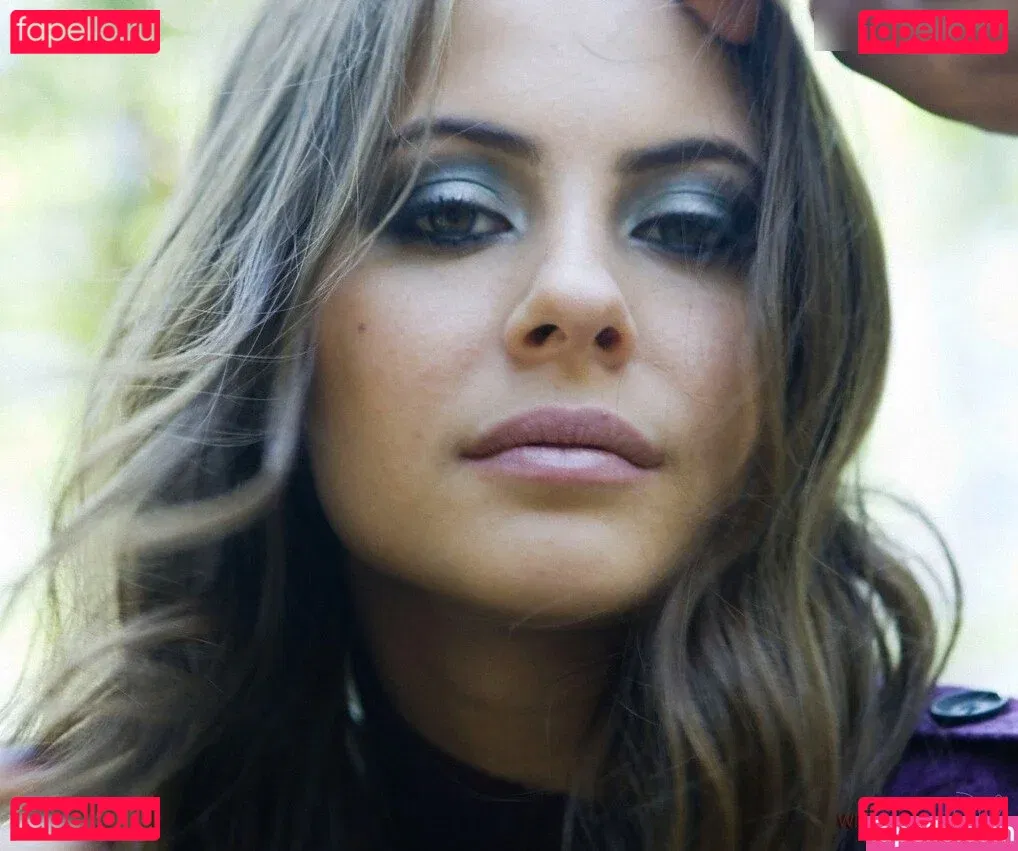 Willa Holland Onlyfans Photo Gallery 