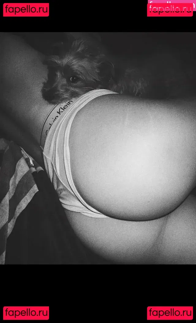 Willa Holland Onlyfans Photo Gallery 