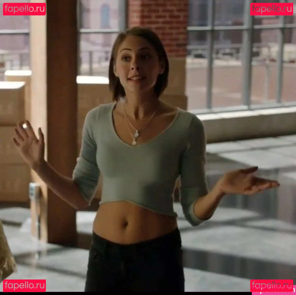 Willa Holland Onlyfans Photo Gallery 