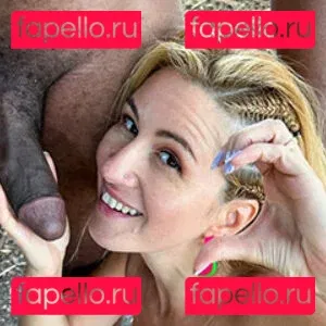 Elisa Dreams Onlyfans Photo Gallery 