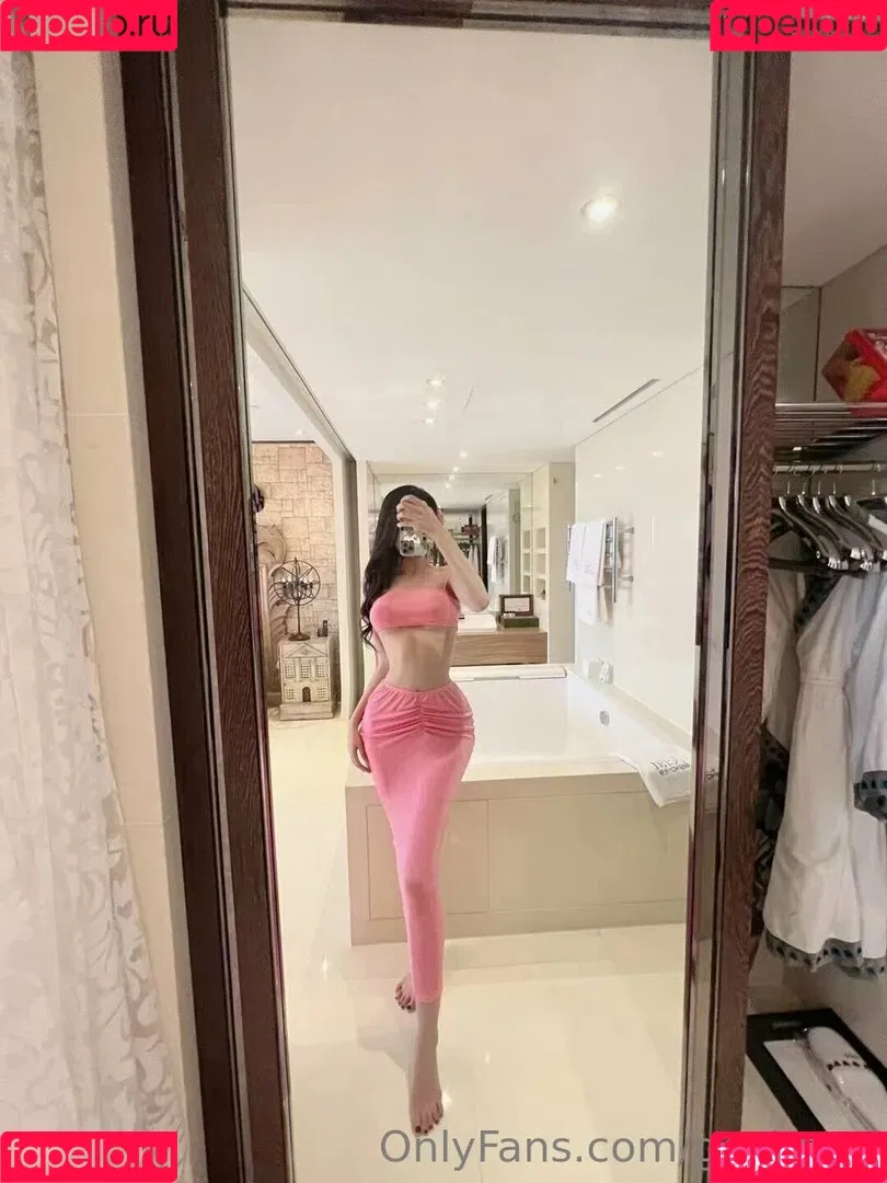 gezheng Onlyfans Photo Gallery 