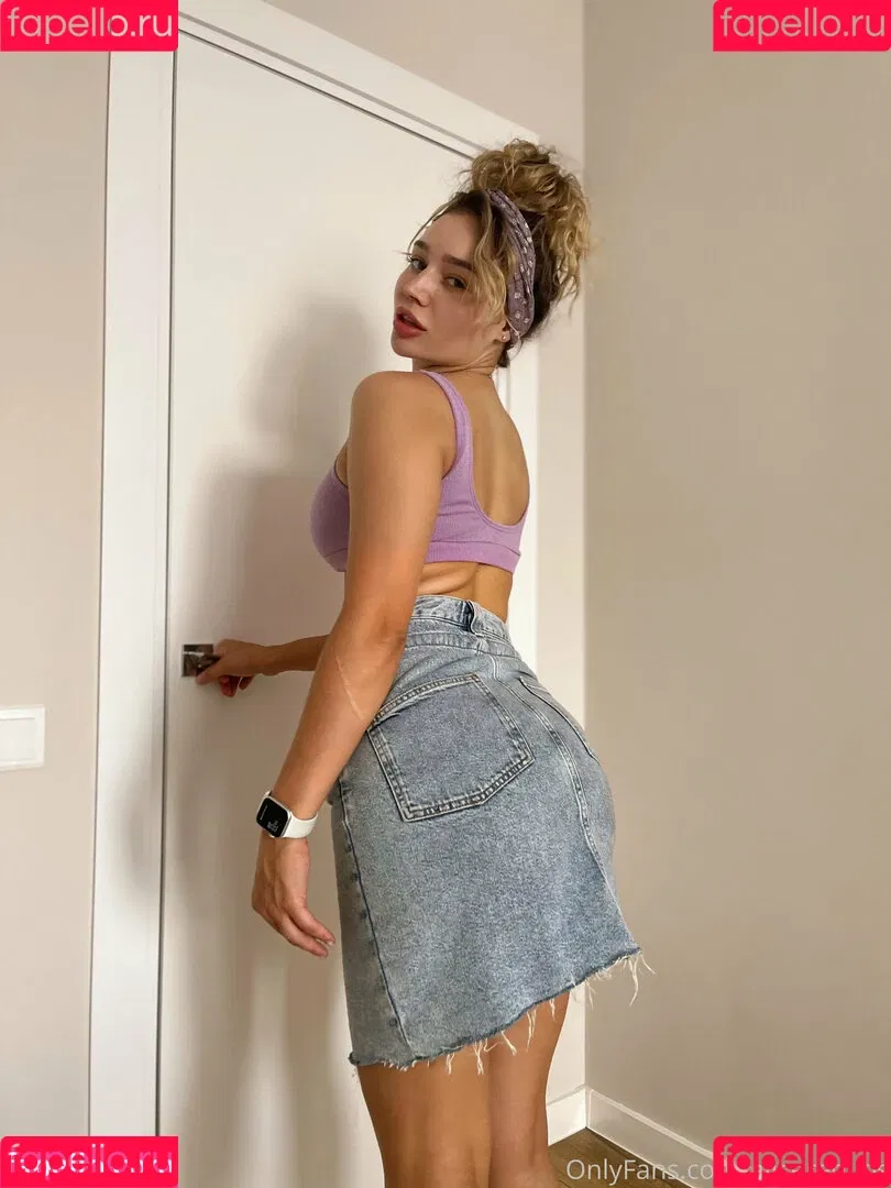 emanovak Onlyfans Photo Gallery 