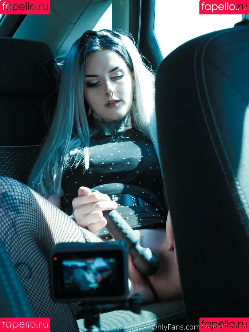 em0ti0naljpg Onlyfans Photo Gallery 